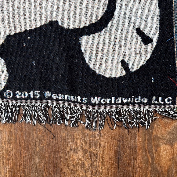 San Francisco Giants Snoopy Throw Blanket - Picture 2 of 4